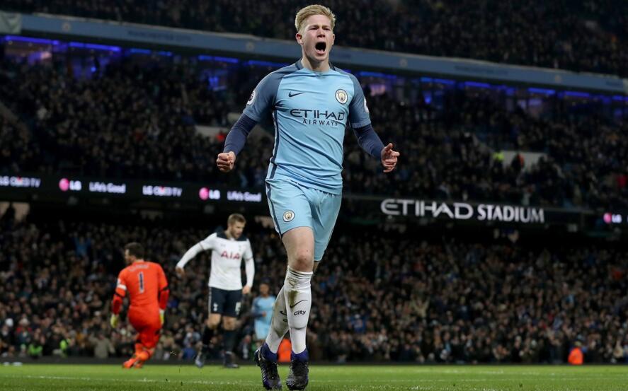 球队开场三分钟就进球，太狠